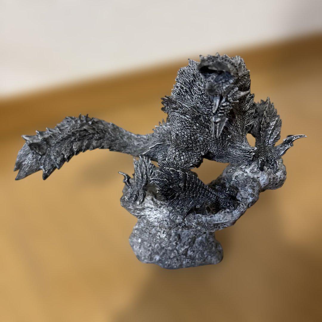 

[USED] Monster Hunter Figure: Thunder Wolf Dragon Zinogre 20th Anniversary Stone Ver.