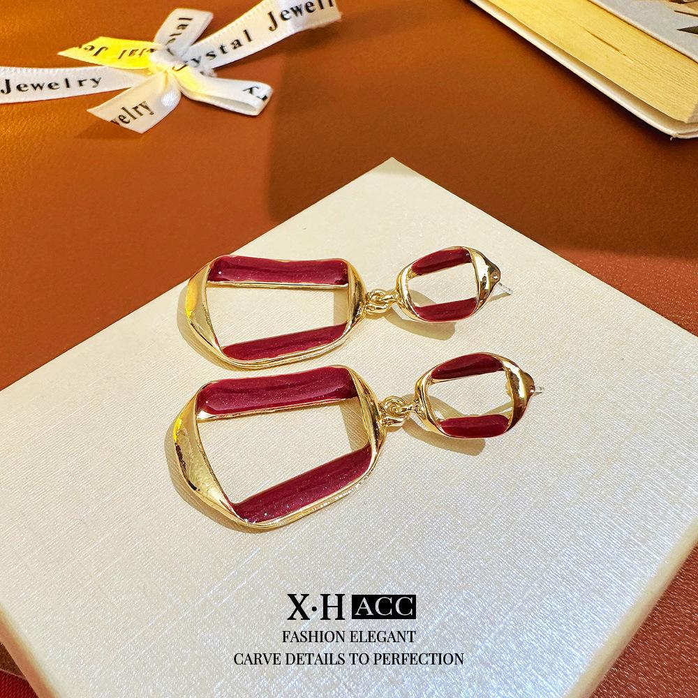 Vintage Bow Earrings: Timeless, High-End Retro Fashion Accessory