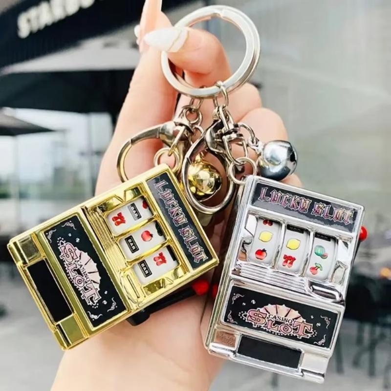 1Pcs Fruit Machine Slot Machine Keyring Simple Fashion Trend Keychain Toy Creative Car Pendant Key Ring Gift Accessories