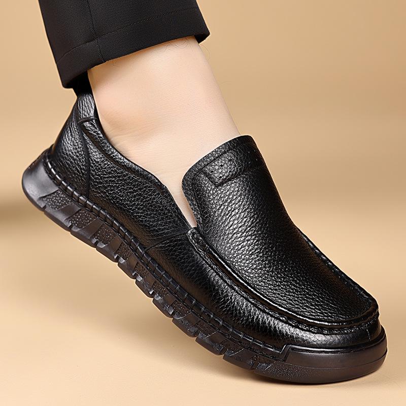 2025 Herren Atmungsaktive Rutschfeste Leder Freizeitschuhe: Frühlings- & Herbstmode