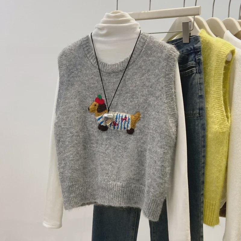 Women's 2025 Spring Cartoon Dachshund Knitted Sleeveless Vest - Western Style Waistcoat Sweater