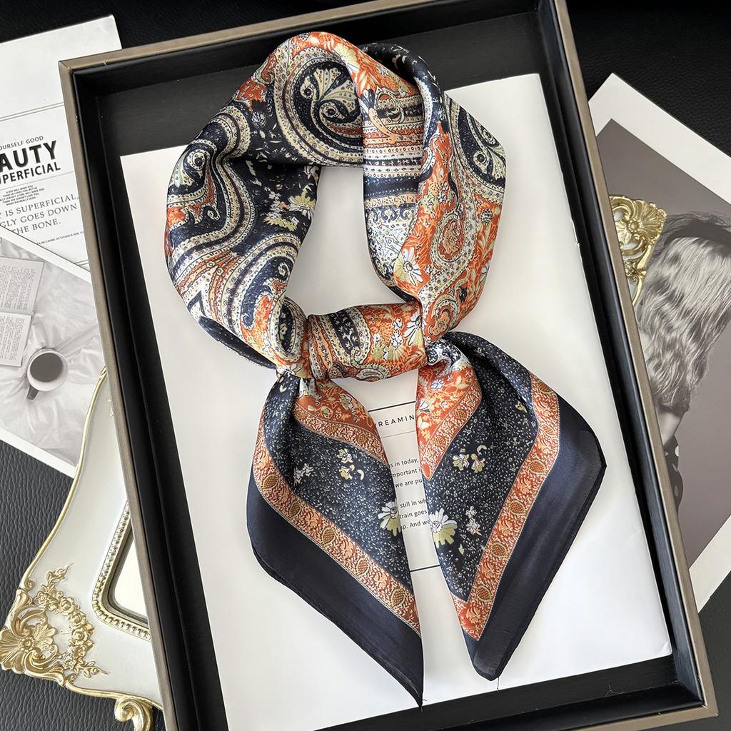 Luxury  Leopard Print Square Scarf Women'S Imitation Silk Scarf Casual Versatile Decoration Small Neck Scarf 70Cmx70Cm