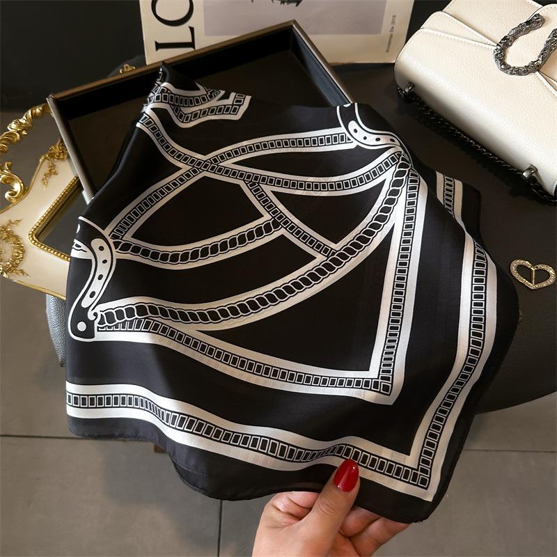 Imitation Silk Scarf For Women Spring/Summer Chain Print Square Scarf Decoration Bandanna Neckerchief Luxury Headband Hijab