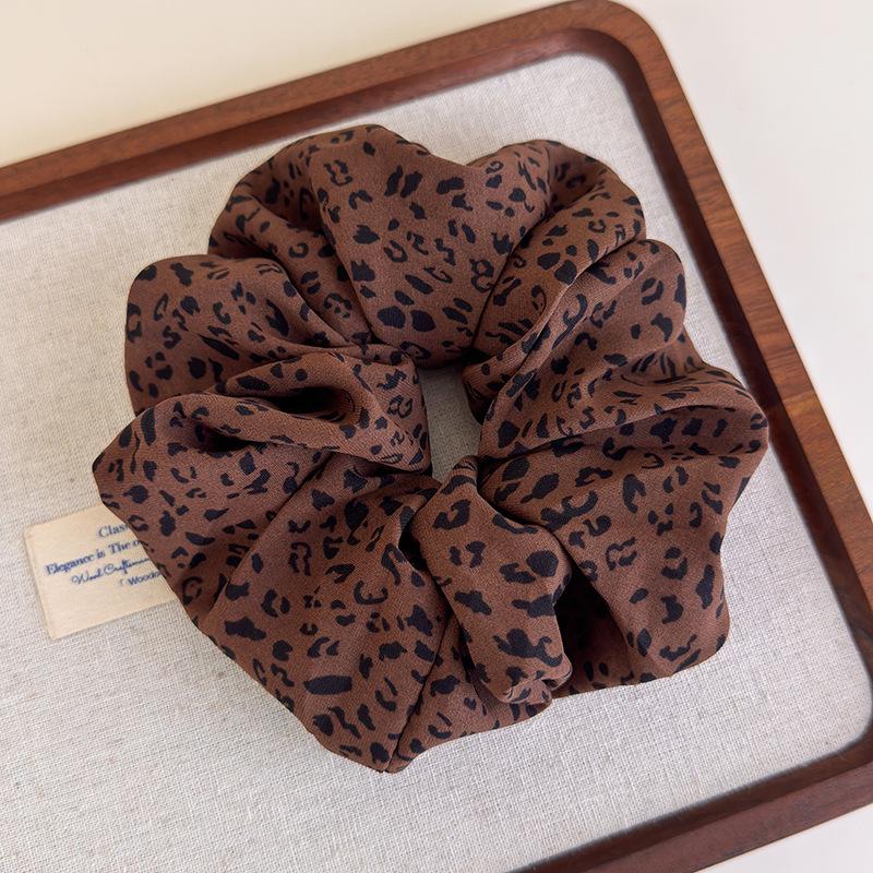 Retro Mocha Korean Leopard Print Scrunchie: 2025 High-End Hair Tie & Accessories for Women