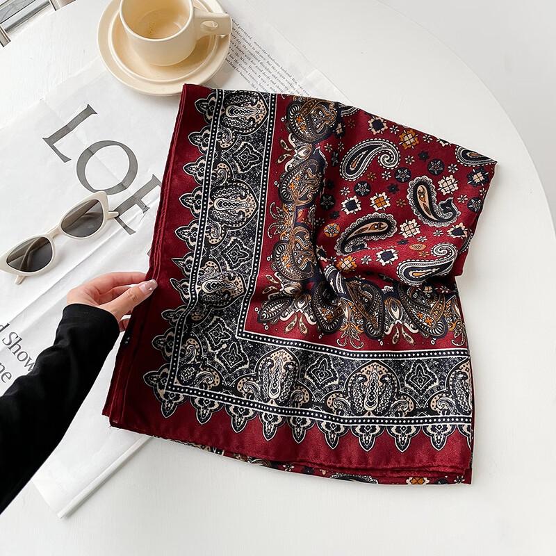 Mi Ling Women's Cotton Linen Cashew Print Scarf