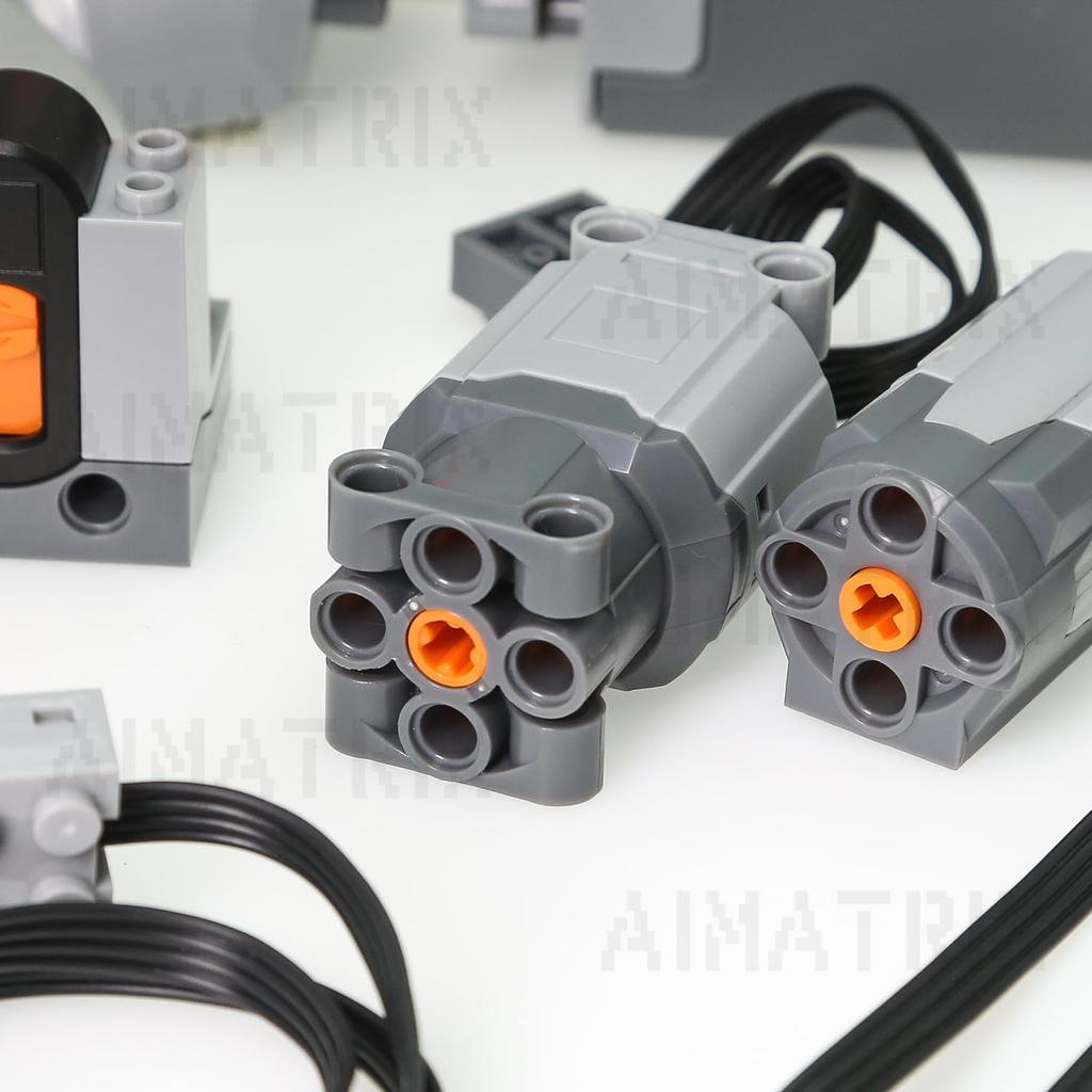 O Conjunto AIMATRIX Power Functions inclui motores ML, um controle remoto, um receptor IR, um interruptor e um cabo de extensão, tornando-o um motor Technic