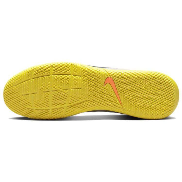 Nike Tiempo Legend 9 Club IC Phantom Yellow Strike Men Sneakers White DA1189-002