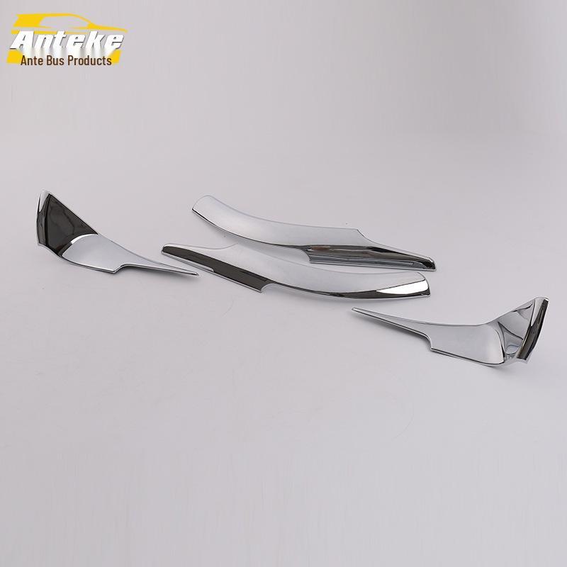 17 Compass Rearview Mirror Trim Cover: Bright Strip Accessory