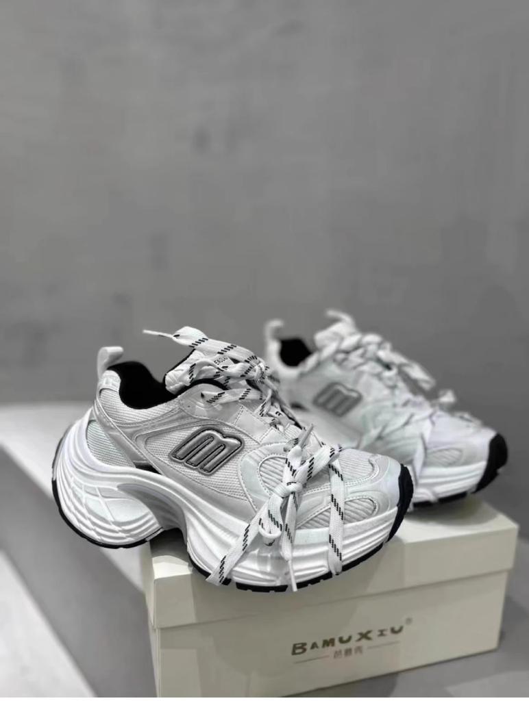 Thick-soled dad shoes for women 2025 autumn new white deer with the same breathable mesh silver heightening casual sports shoes