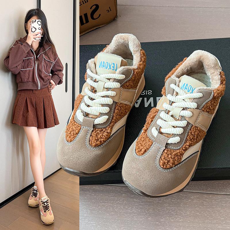 

Толстоподошвенные легкие и взрывные немецкие тонкие тренировочные кроссовки для женской осени и зимы, новая бархатная модель, высокая ценность, универсальные спортивные кроссовки-папы 36