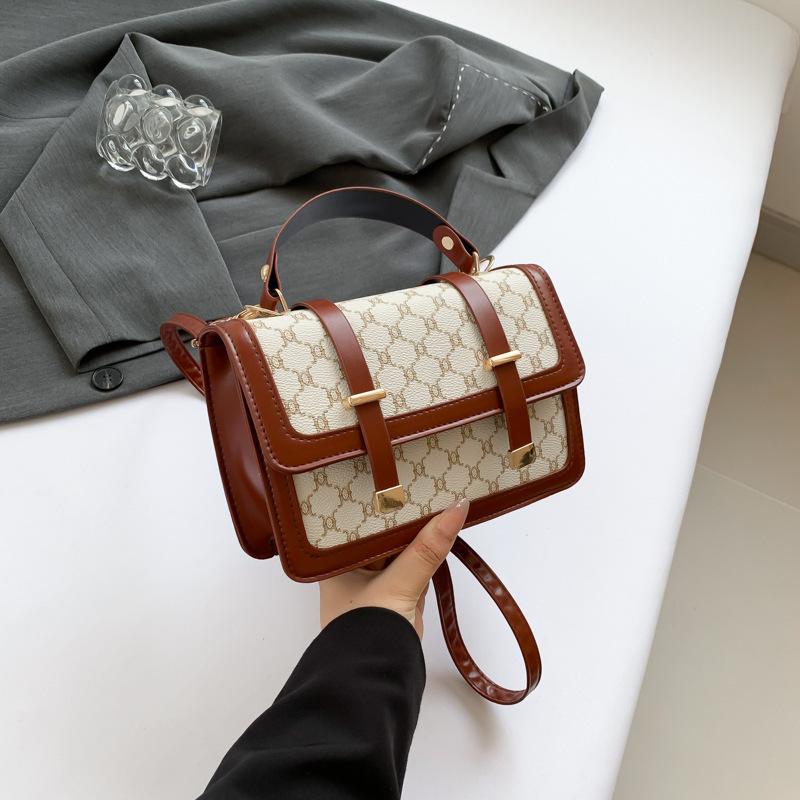 Fashion Niche Foreign Style Women's Bag 2025 New Simple Retro Casual Small Square Bag Simple Portable Shoulder Messenger Bag