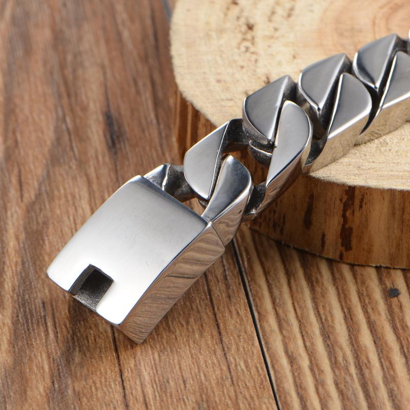 Korean version of fashion jewelry, new, casual and simple, smooth titanium steel men's bracelet HFS63