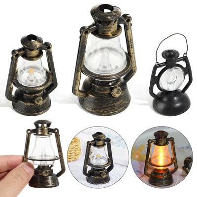 1:12 1:Lámpara de Aceite en Miniatura a Escala 6 Accesorios para Casa de Muñecas Mini Linterna de Queroseno Decoración de Casa de Muñecas Adornos de Escena Juego de Simulación
