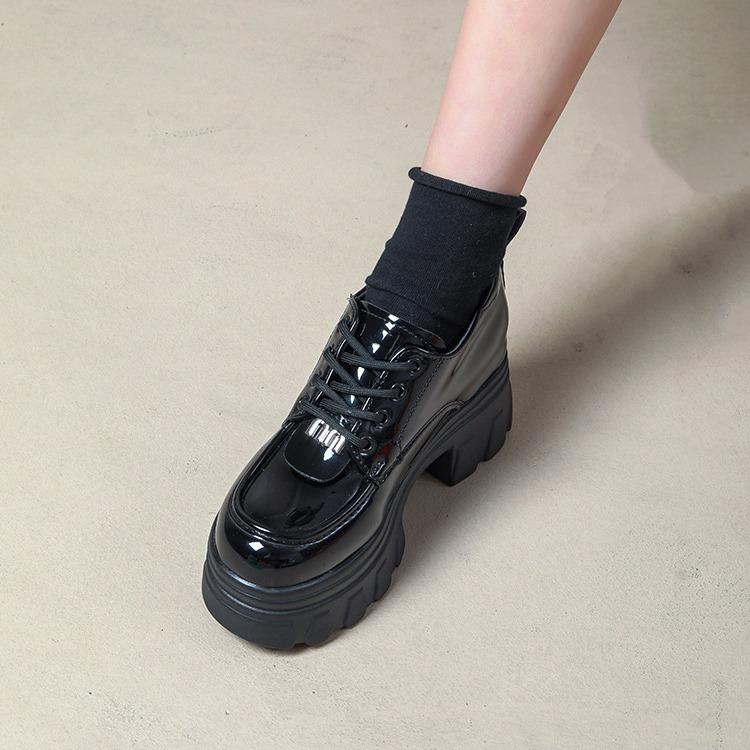 Black patent leather platform loafers women's spring new small inner height increase women's shoes British small leather shoes