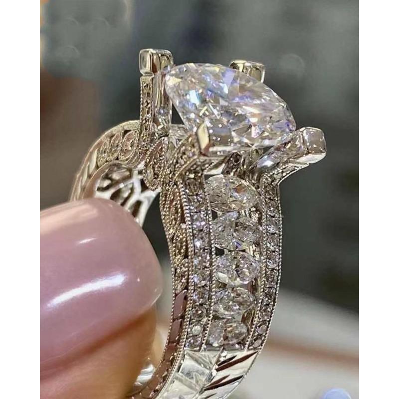 Diamond Ring For Ladies Silver Wedding Party Dinner Gift Alloy Geometry
