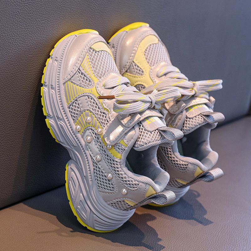 

Девочки сетчатые кроссовки папины одноклассницы 2025 осень новые спортивные туфли маленькие девочки кроссовки легкие дышащие одинарные туфли 30