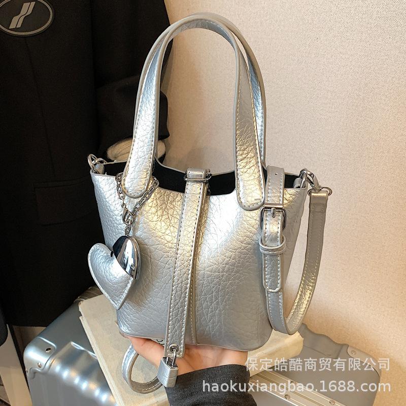 2025 Spring New Lychee Pattern Simple Commuter Handbag Women's High-end Fashion Versatile Messenger Bucket Bag
