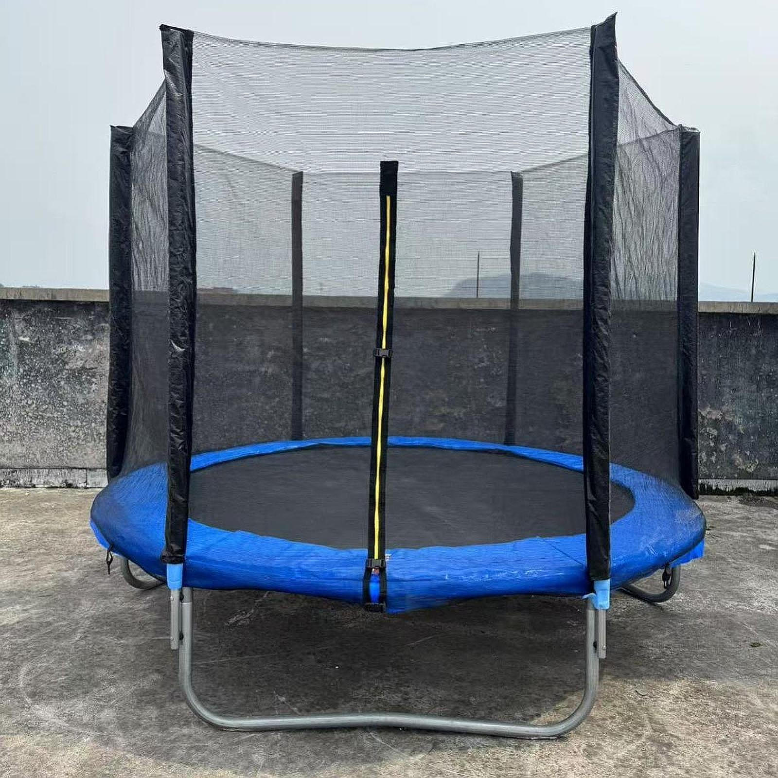 

Батутная сетка дышащая для 6 стоек удобная экономия места конструкция крючка защитное ограждение