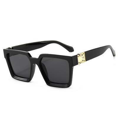 Brillen en accessoires – Zonnebrillen