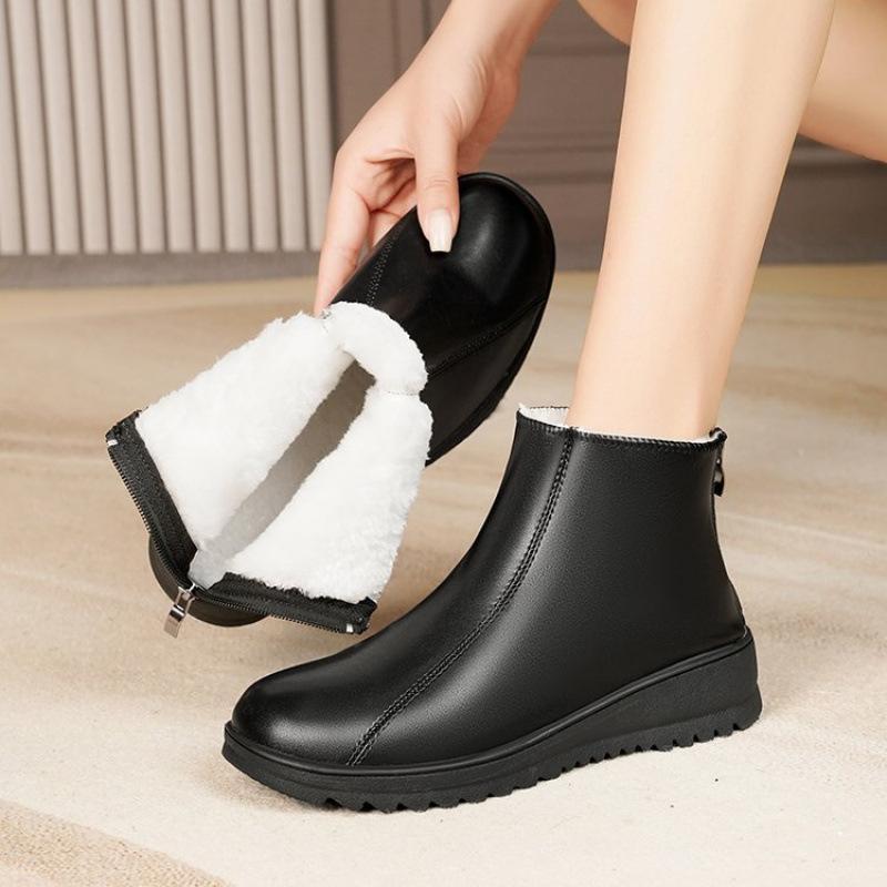 Winter Cotton Shoes Soft-soled Leather Shoes Middle-aged and Elderly Non-slip Short Boots Snow Boots Velvet Warm