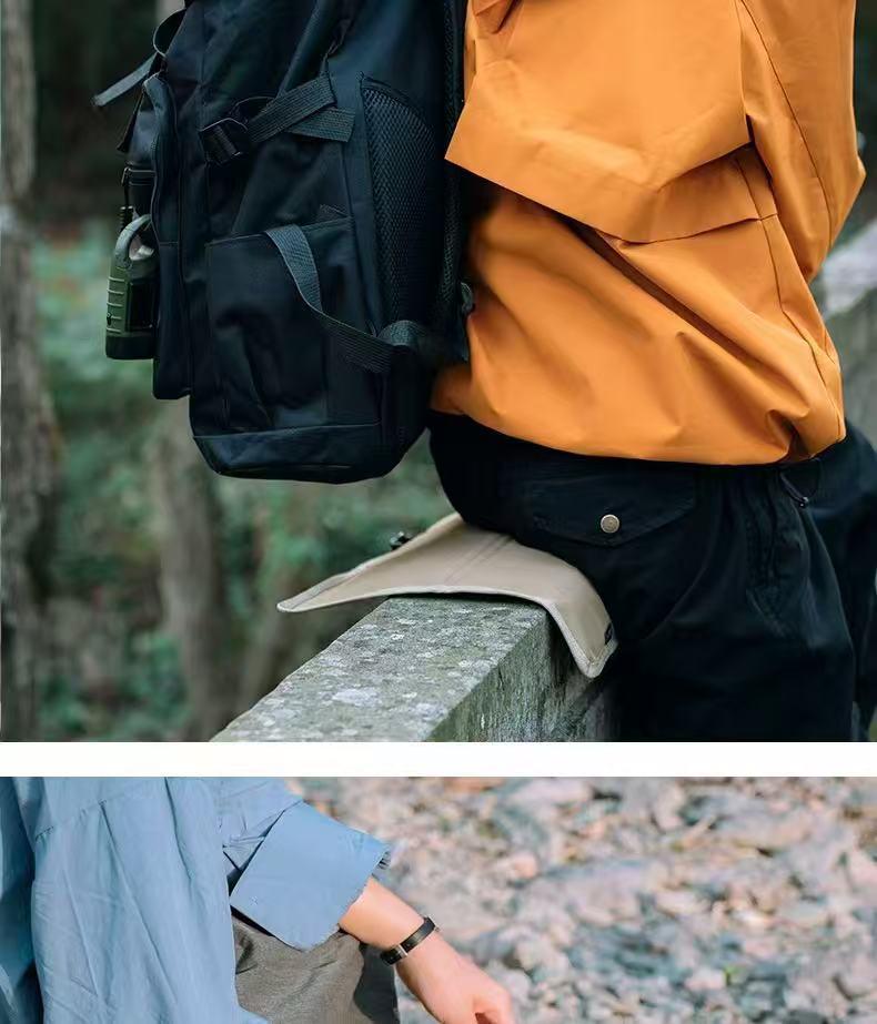 Waterproof Oxford Cloth Outdoor Picnic Mat - Durable, Moisture-Proof & Portable Cushion for Mountaineering & Camping.