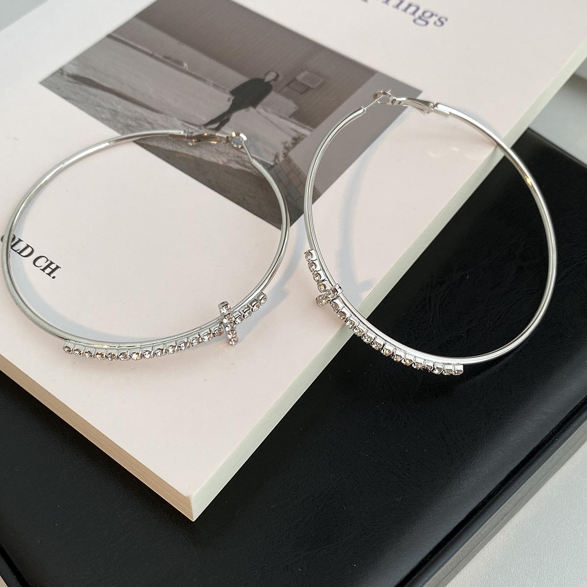 

Cross Inlaid With Flash Diamonds, Large Circle Earrings, Thin And Exaggerated Personalized Earrings, Women