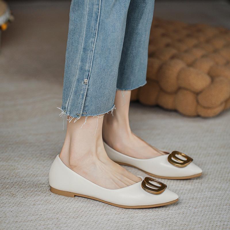 

Pointed flat-soled single shoes, new women s spring and autumn shallow mouth bride wedding shoes with skirts bridesmaid shoes 40