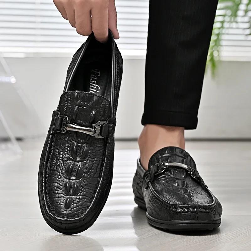 

2026 New Casual Leather Men s Shoes Trendy and Versatile Korean Version Bean Shoes with A Lazy Soft Sole and Breathable Design 47