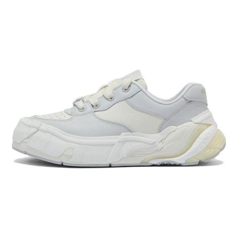 Li Ning Wuji BR Breathable Height Increasing Low top Casual Shoes Women's Ecru AZGT084-2