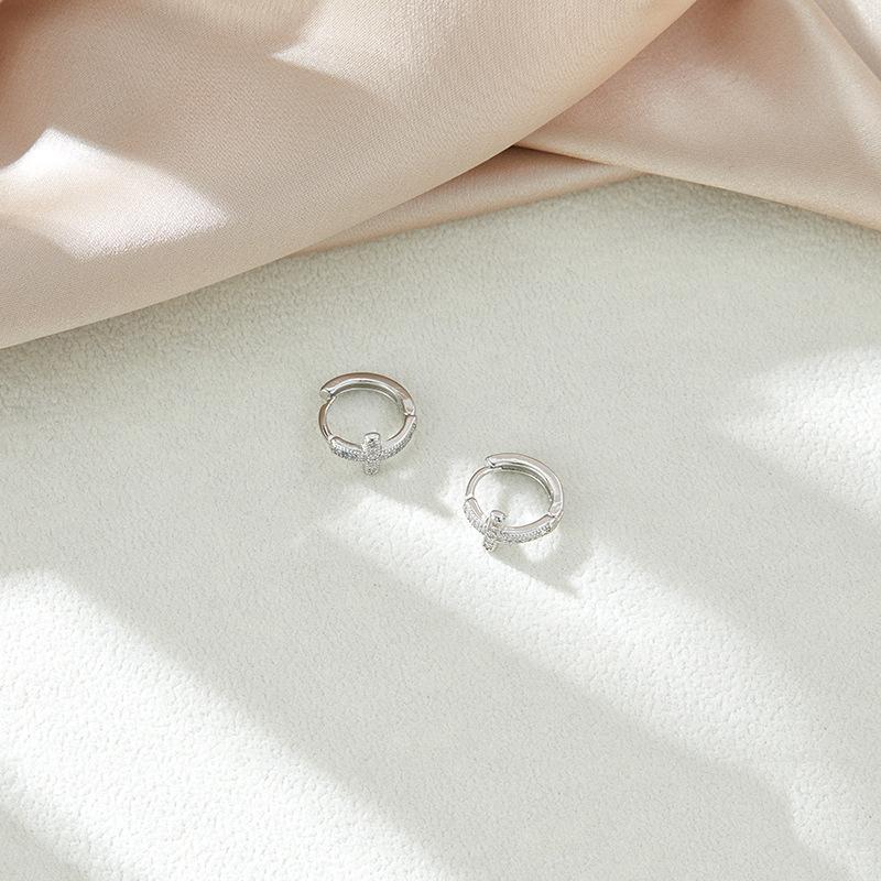 Minimalist S925 Pure Silver Cross Inlaid Diamond Earrings For Women Daily Wear