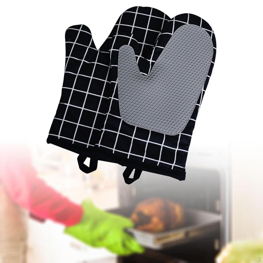 Heat Resistant Oven Gloves Kitchen Mitts Multipurpose 18x28cm, Easy to Use ,Splicing Silicone