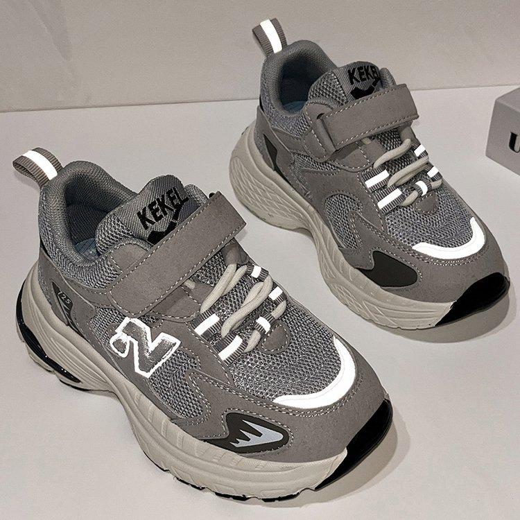 

Children s shoes 2025 autumn new soft-soled breathable sneakers boys shoes lightweight girls dad shoes 37 yards inner length is about 23.3 cm серый
