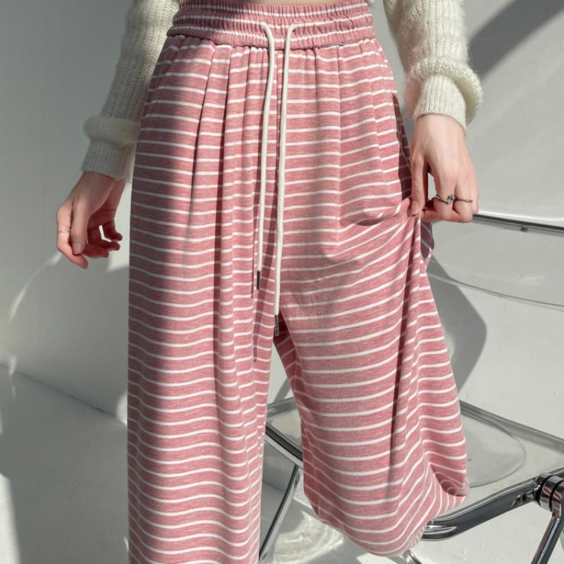 Loose and Lazy Casual Pants for Women In Autumn New Striped Small Draped Straight Pants Design Wide-leg Pants