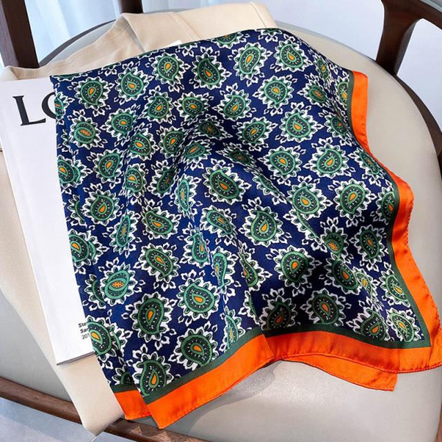 Nový 70*70cm Hodvábny Saténový Šatka na Vlasy Dámska Vreckovka S Potlačou Štvorcová Čelenka Bandana Malý Nákrčník Hidžáb Dáma Dievča