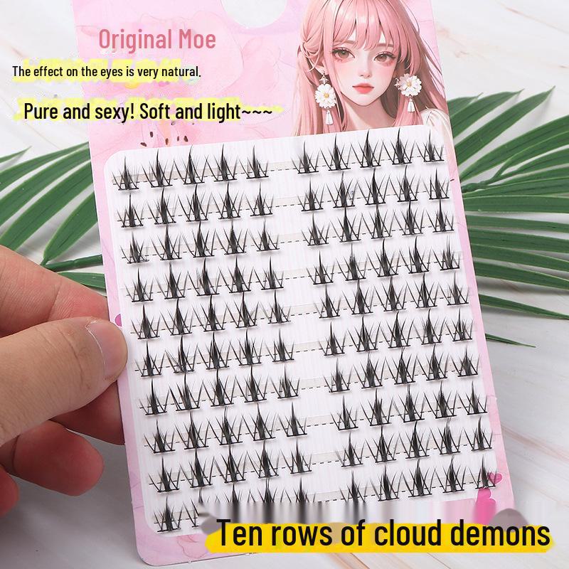 "Small Flame Lower Lash Clusters: Natural-Look False Eyelashes with Transparent Band"