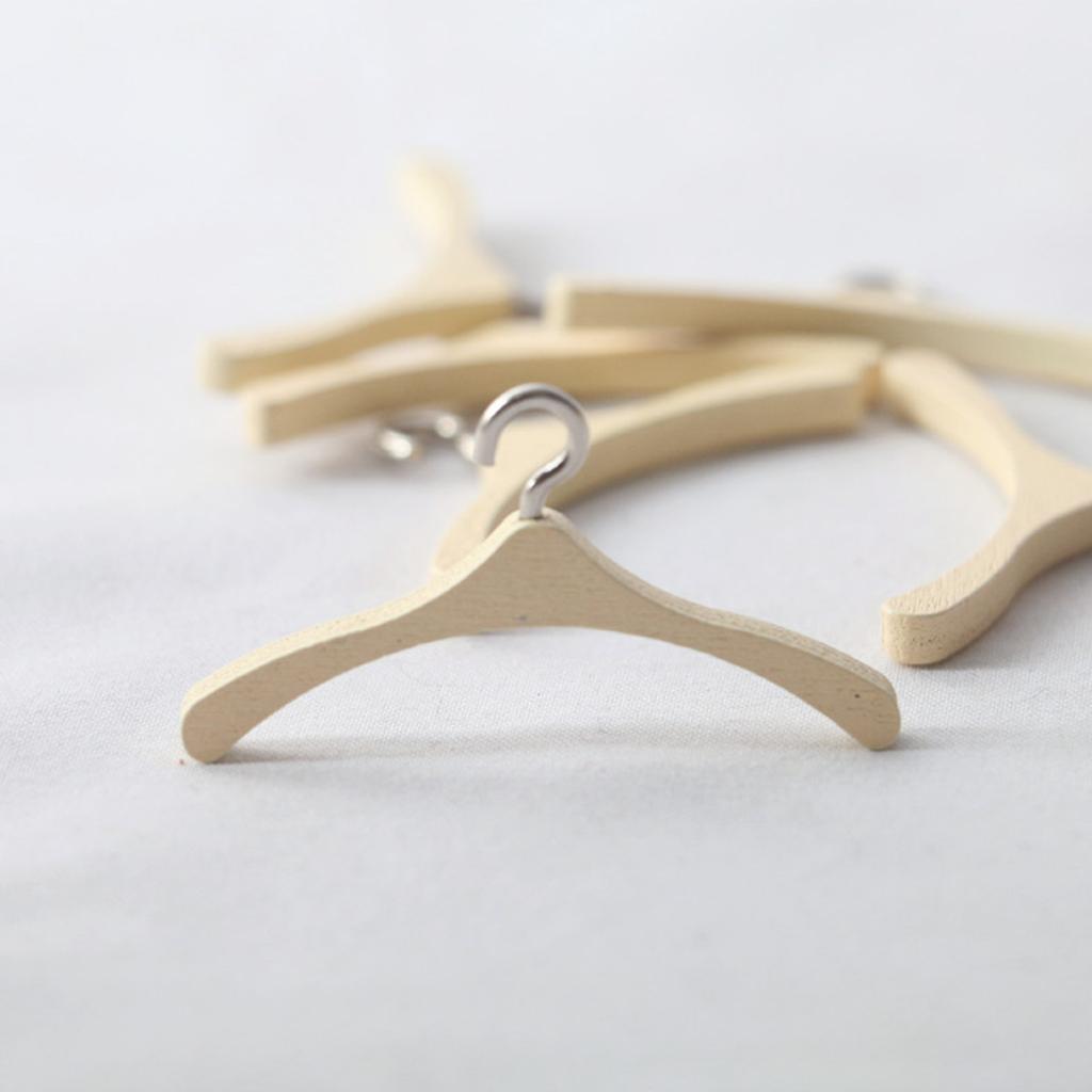 5pcs 1:12 Dollhouse Miniature Wood Clothes Hanger Model Coat Hanger Pretend Play Furniture Decoration DIY Accessories