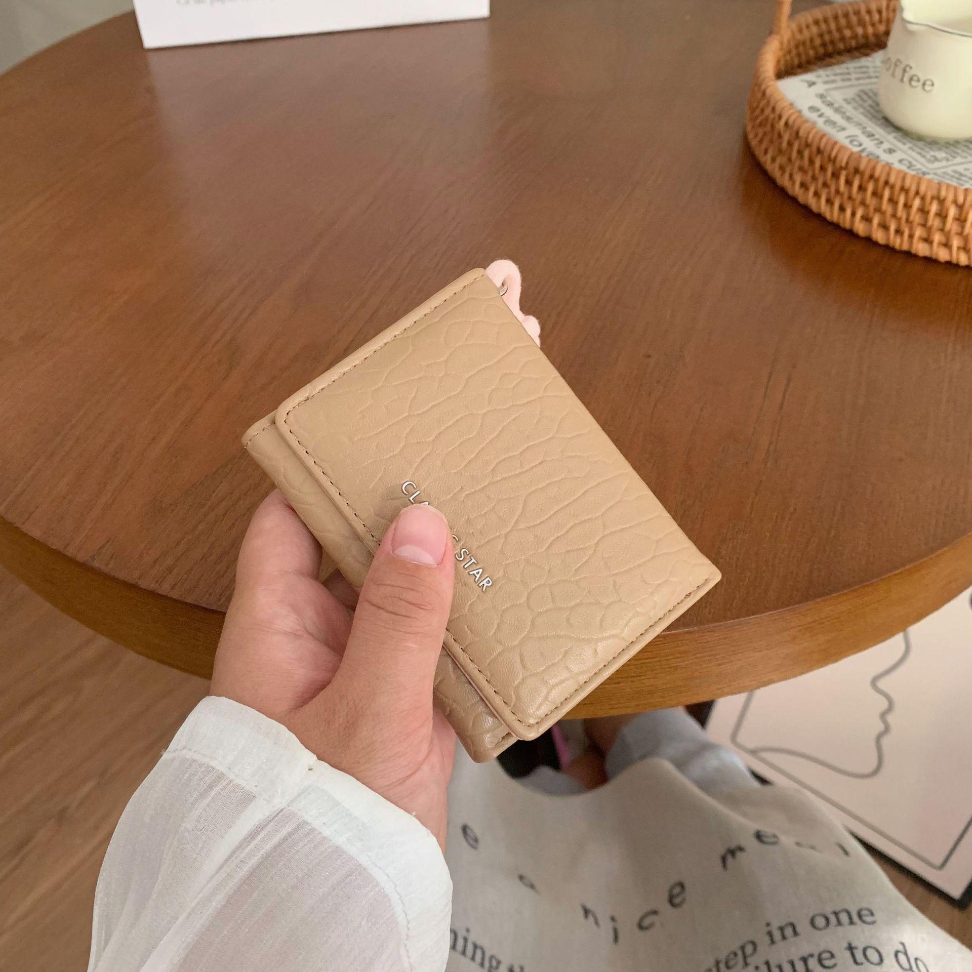 

Цветной бисерный кошелек на шнурке корейский простой вместительный кошелек для девочек маленький трехсложенный милая и симпатичная сумочка