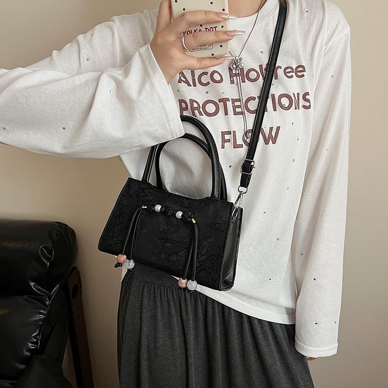 Beautiful, Fresh and Solid Color, High-end Temperament, Appearance, Women's Handbag, Versatile Shoulder Messenger Bag, Women's