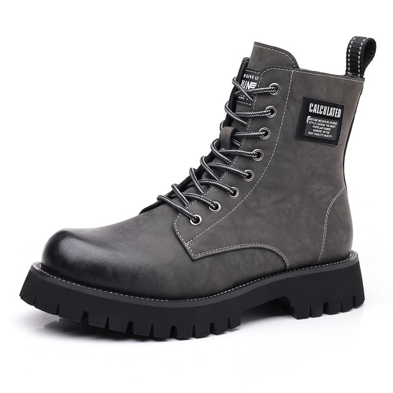 Fashion High Quality Male Genuine Leather Ankle Boots Classic Outdoor Motorcycle Shoes Mens High Top Casual Shoes New Trendy Jeans Boots
