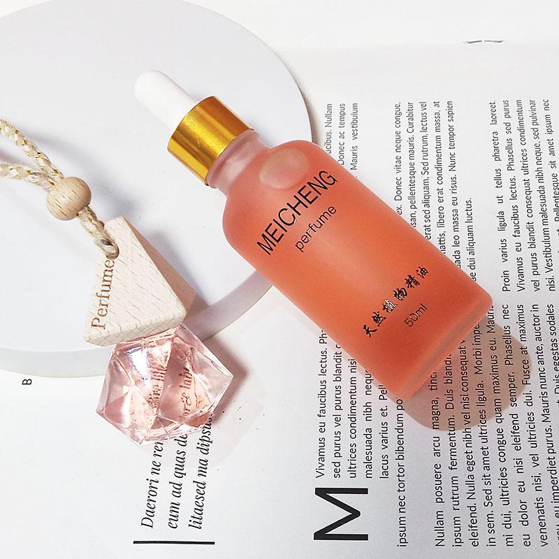 High-End Car Perfume Pendant: Essential Oil Hanging Diffuser for Men and Women Fragrance