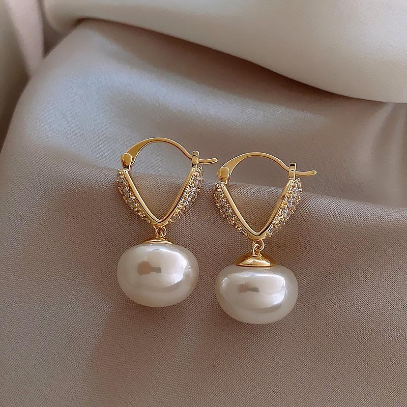 S925 Sterling Silver Pearl Heart Earrings - Elegant Women’s High-End Design
