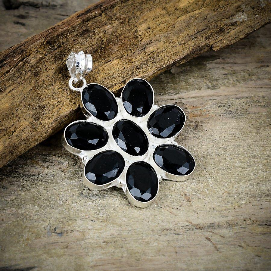 

Black Spinel Gemstone Handmade 925 Sterling Silver Jewelry Pendant 1.97 M-87