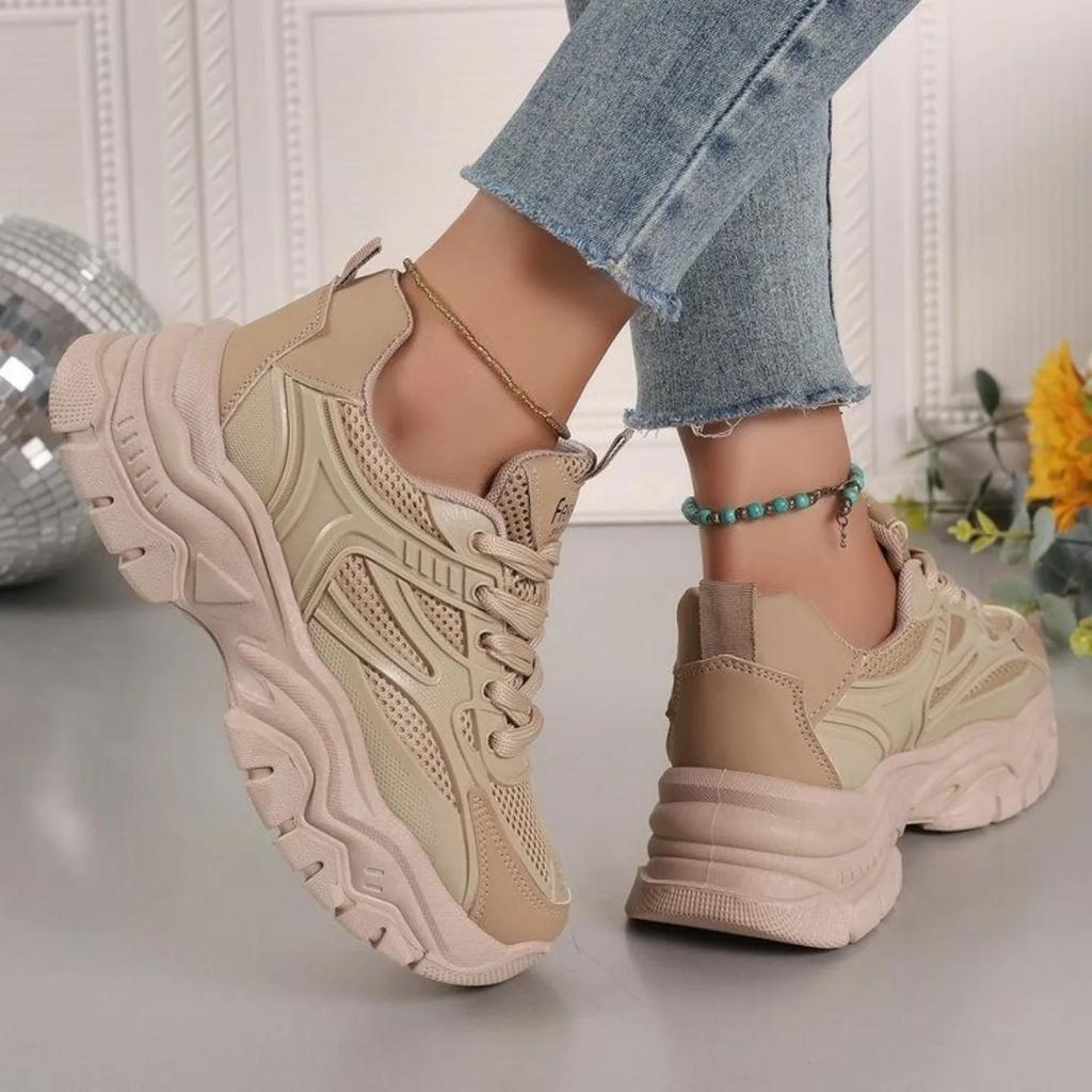 Sneakers da donna 2025 Nuove scarpe da ginnastica alla moda Chunky da donna Scarpe da tennis all'aperto con piattaforma Scarpe sportive da donna Scarpe firmate leggere
