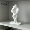 Dekoracja tematyczna Miłość Figurka Pary Drukowana 3D Romantyczna Abstrakcyjna Statua Przytulających Się Kochanków Rocznica Dekoracja w Stylu Nordyckim Prezent Ślubny do Salonu