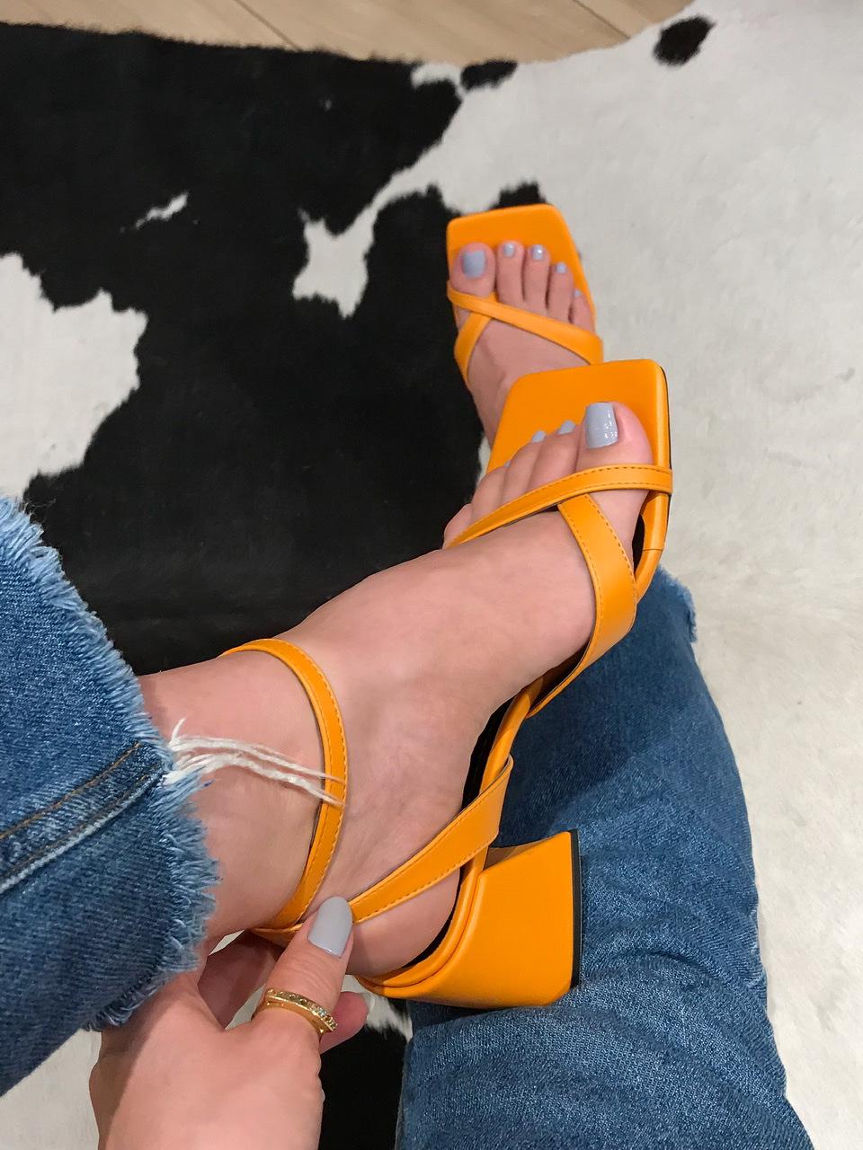 

2022 Европейские и американские сандалии на среднем каблуке с квадратным носком и ремешком для женщин 37 зелёный