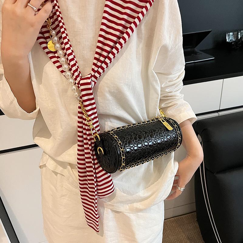Premium Sense Cylinder Bag Women's 2025 Summer New Versatile Messenger Shoulder Bag Golden Ball Adjustable Chain Pillow Bag