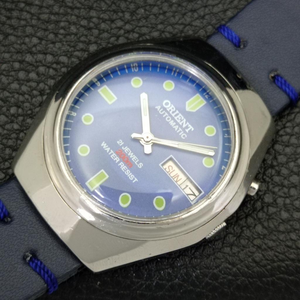 VINTAGE ORIENT AUTOMATIC 46941 JAPAN MENS BLUE COLOR DIAL WATCH a700708-5 R204-a700708