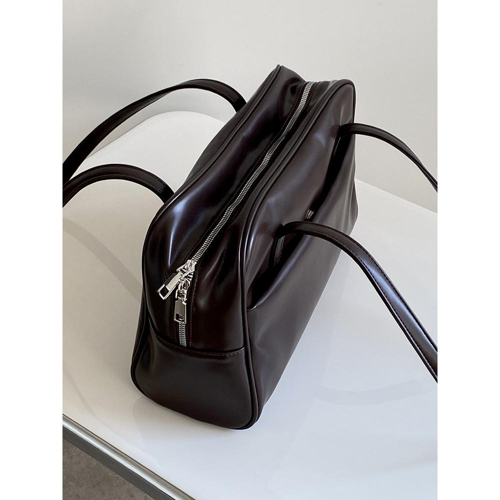 Ielgy Autumn Winter Retro Commuter Large-Capacity One-Shoulder Tote Bag