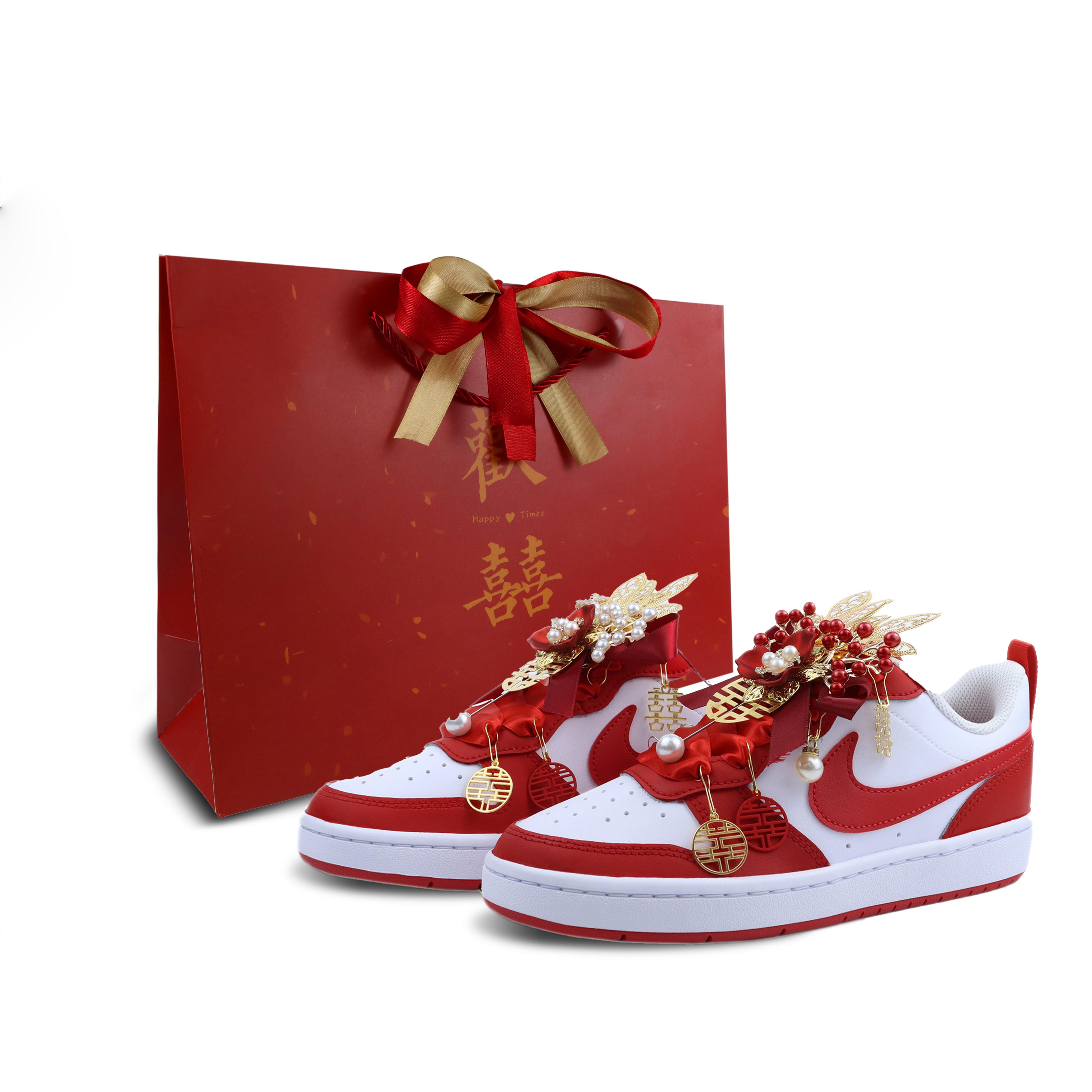 

Nike Court Borough 2 Love Forever Slip Resistant Abrasion Resistant Low top Skateboard Shoes Women s Red BQ5448-103(Team900-) 35.5