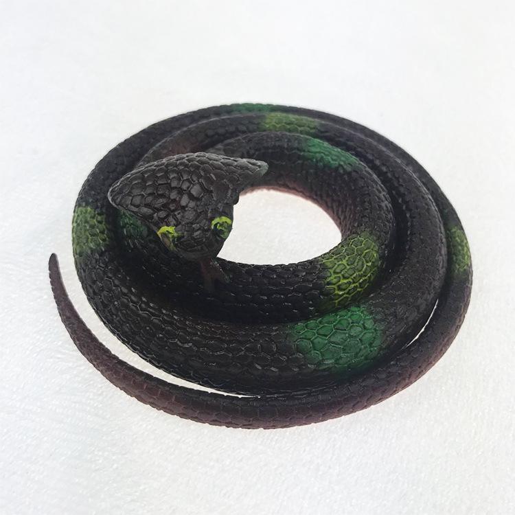 Realistic Cobra Snake Toy - Soft Rubber Prank Snake for Halloween
